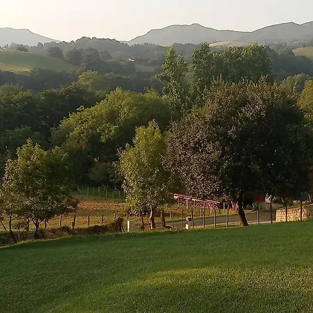 B4 Vue Montagnes Piscine Апартаменты Суред